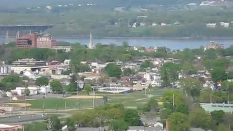 4/29/2009, Viewing the great Hudson river from snake hill, New Windsor, NY