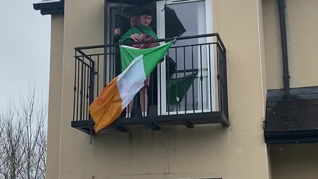 Irishman Doesn't Let Quarantine Ruin His Spirit