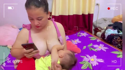 Breastfeeding Mom for her baby