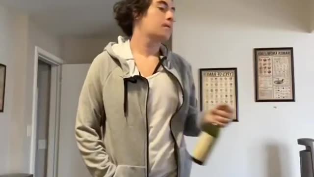 POV : I drank half a bottle of henny and I feel like Ali