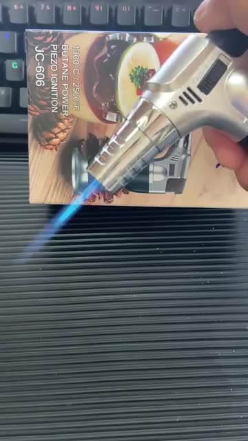 Individualized high temperature windproof inflatable lighter