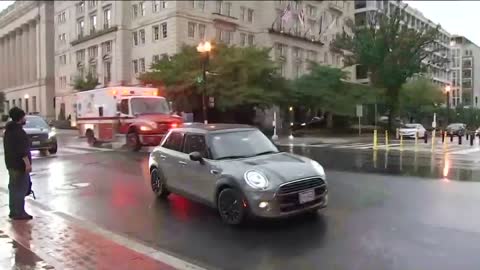 Lightning strike near White House leaves 3 people dead, 1 in critical condition