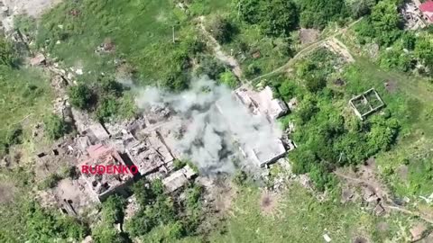 Russian forces targeting Ukraine forces in the area of the settlement of Peski