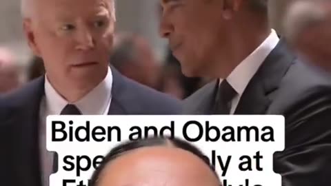 This girl did a lip reading of the Obama-Biden conversation! 😳