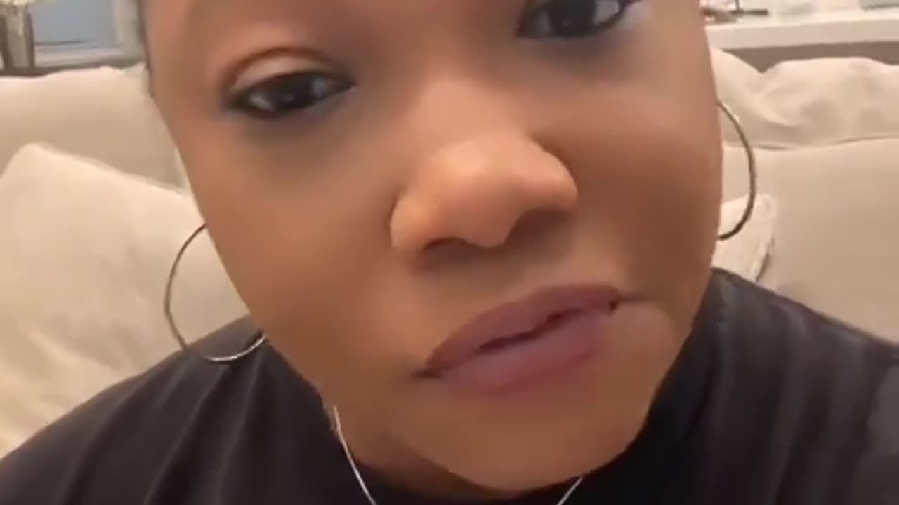 Lady goes off on FEMA-1