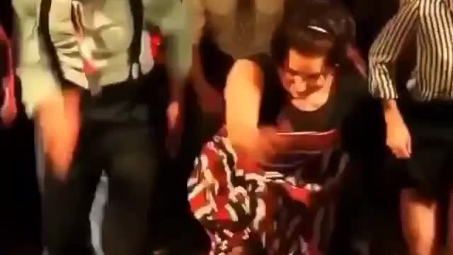These are some kool dance moves