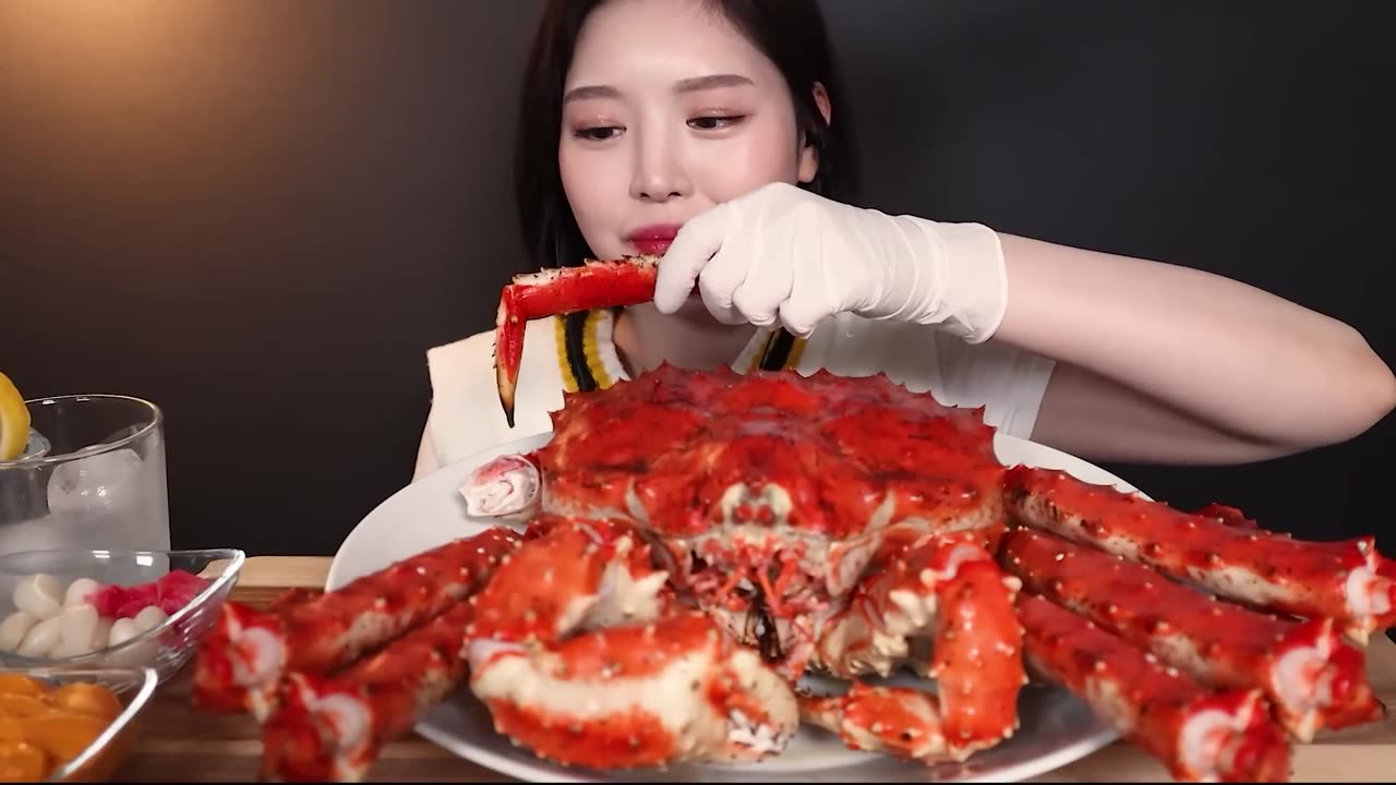 GIANT KingCrab 역대급 꽉 찬 속살_ 4.5Kg 대왕 킹크랩 먹방-- 고소한 내장에 밥까지 비벼서 마무으리