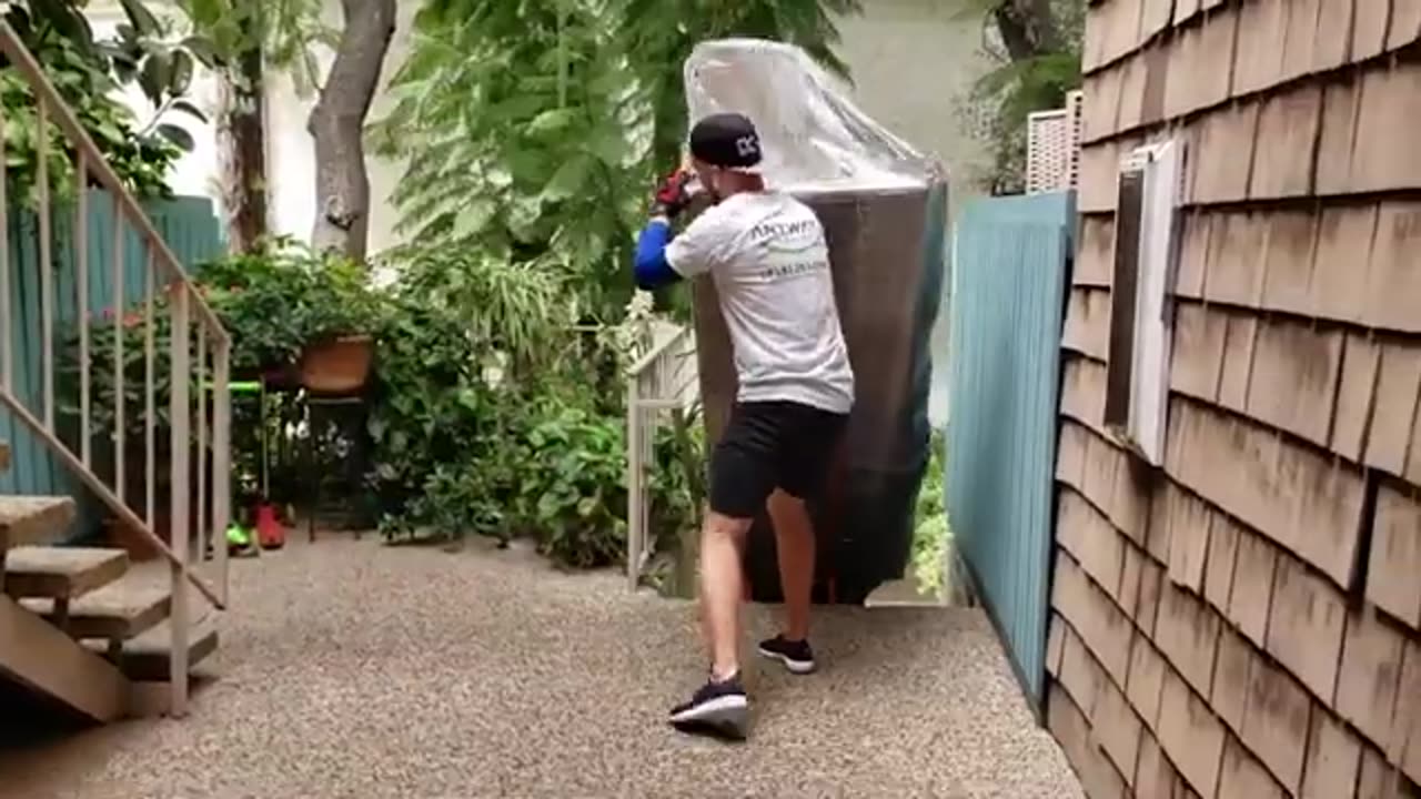 Watch the Anywayz Moving Team Deliver Expert Service