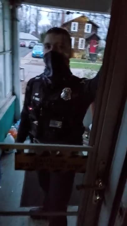 “I'm Trying to Get Help, You Piece of Shit!” (January 2022)