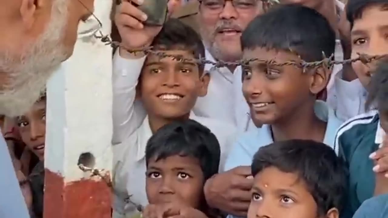 PM Modi's adorable conversation with young kids in Kalaburagi, Karnataka