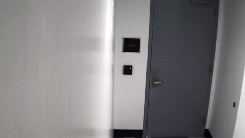 6144RHOBG2G201ABStairwayLobbyEntry_2021-01-06_12h00min02s510ms.mp4