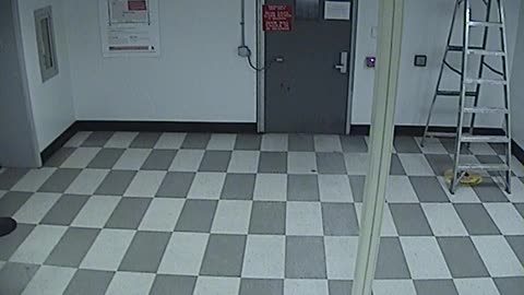6069RHOBG3G303ALobbyEntrance_2021-01-05_18h40min02s100ms.mp4