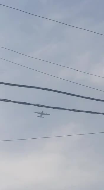 US Military Aircraft Spotted in #Baghdad Iraq Skies