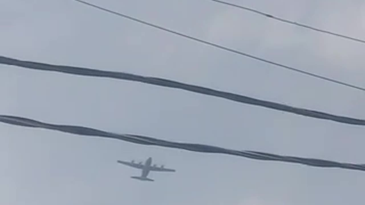 US Military Aircraft Spotted in #Baghdad Iraq Skies