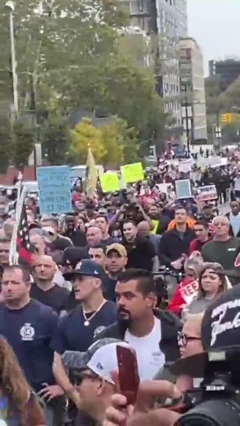 Protestors in Brooklyn city showing with "F Joe Biden"