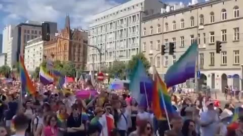 Dozens of thousands marched in tolerant Poland