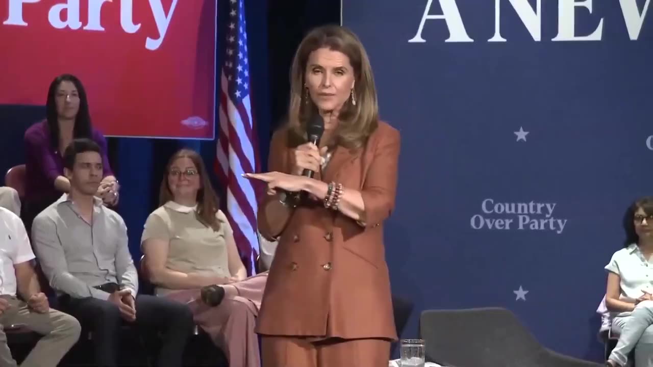 Kamala caught staging a sham 'townhall' when audience member tries to ask a question