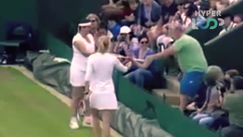 25 BEST AND FUNNIEST FAN MOMENTS IN SPORTS 2021