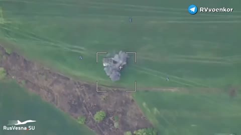 Ukraine War - Footage of a Ukrainian tank being destroyed by Z