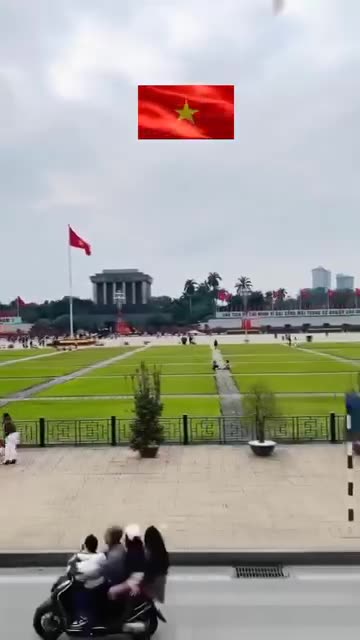 Hà Nội - capital of the Socialist Republic of Vietnam (Part 1)