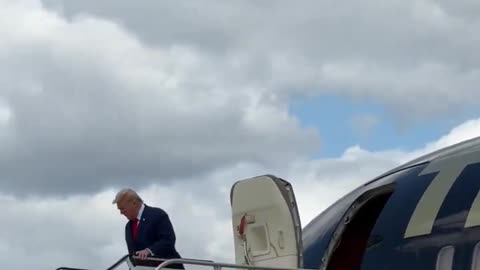 President Trump is wheels down in Michigan 🇺🇸