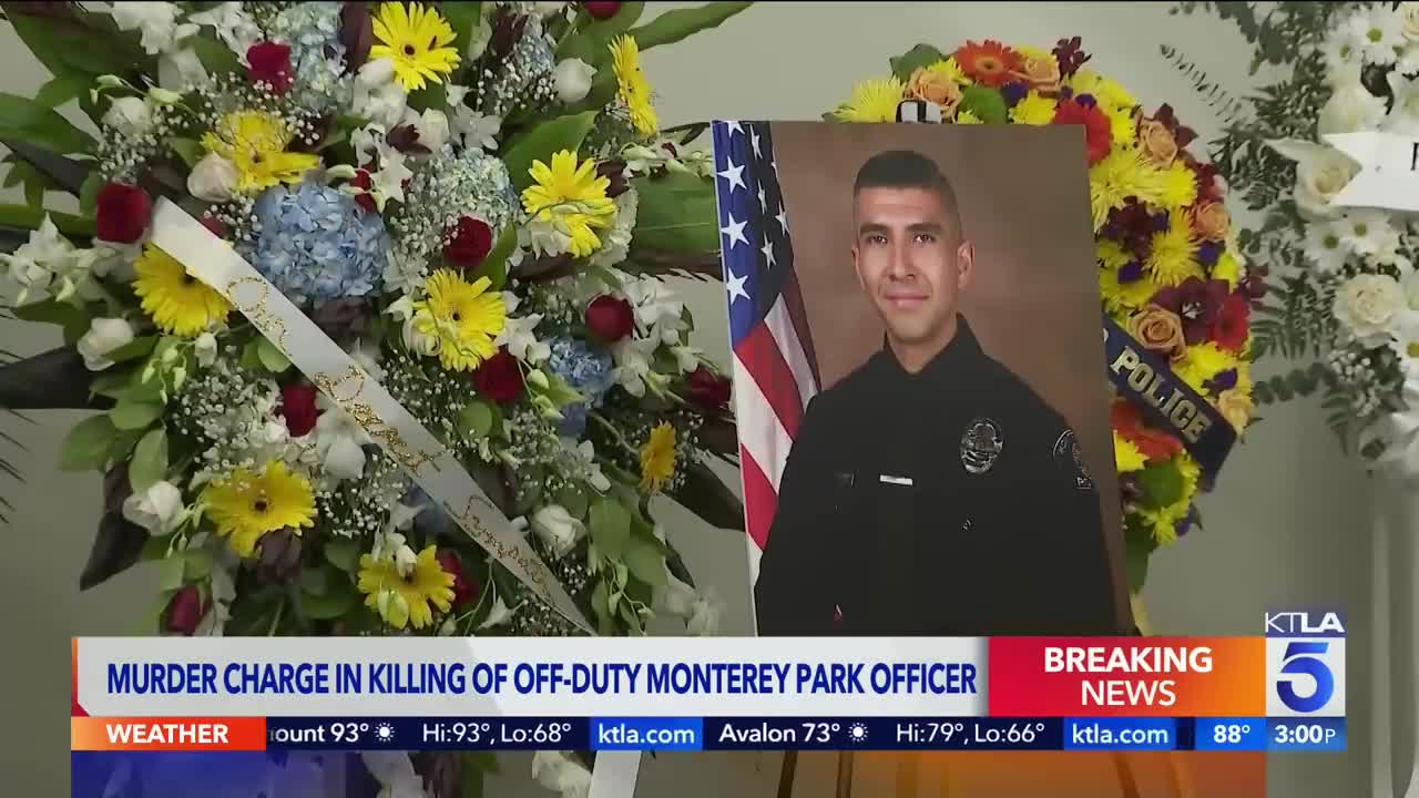 Man, teen face charges in slaying of off-duty officer