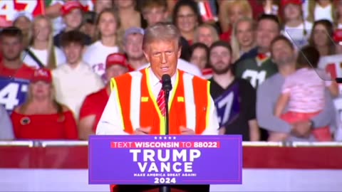 Trump Wears GARBAGE TRUCK DRIVER VEST To His Campaign Rally! Amazing!