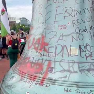 Pro-Palestine protestors just desecrated the Freedom Bell in D.C. 🔔