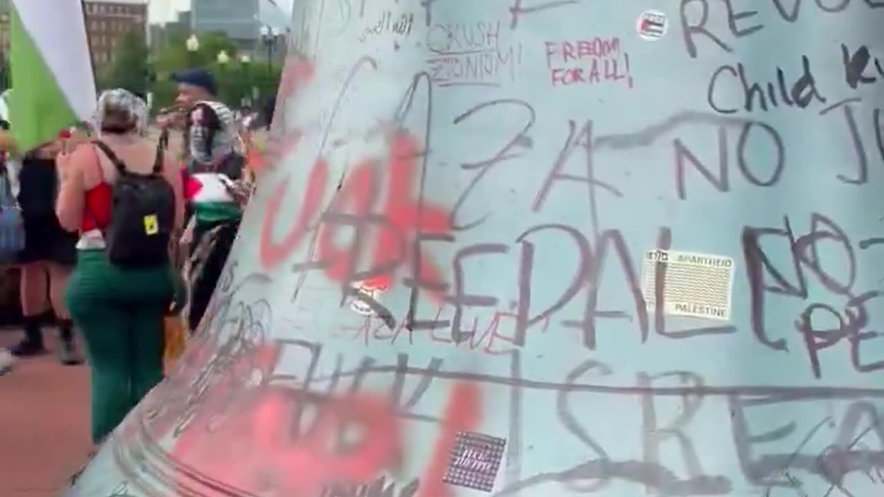 Pro-Palestine protestors just desecrated the Freedom Bell in D.C. 🔔