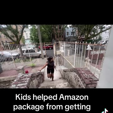 I bet she was SHOCKED SMH #funny #comedy #ny #brooklyn #amazon