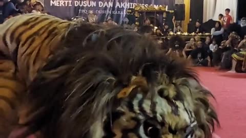 pentas seni singa barong dua