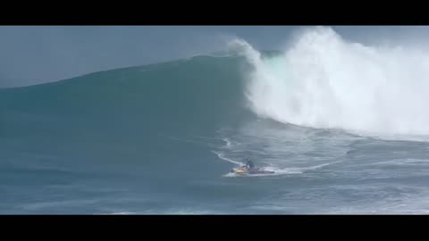 surf in LARGEST WAVES IN THE WORLD