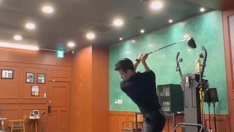 Midnight practice hits different #golf #golfer #midnight #practice #range #training #driver #club