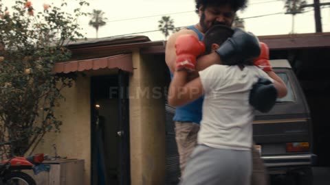 Kid Challenges Grown Man to Backyard Boxing Match, Who Will Win?