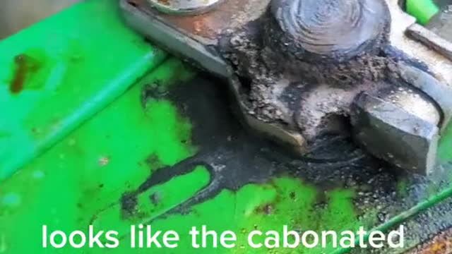 Carbonated beverage cleaning