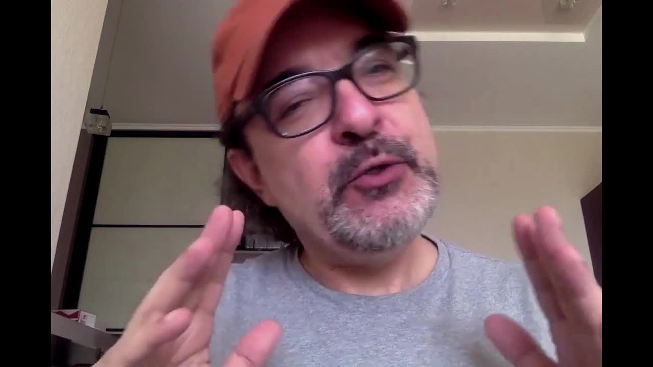 Gonzalo Lira - Nukes in Ukraine Averted by Russian Special Operation?