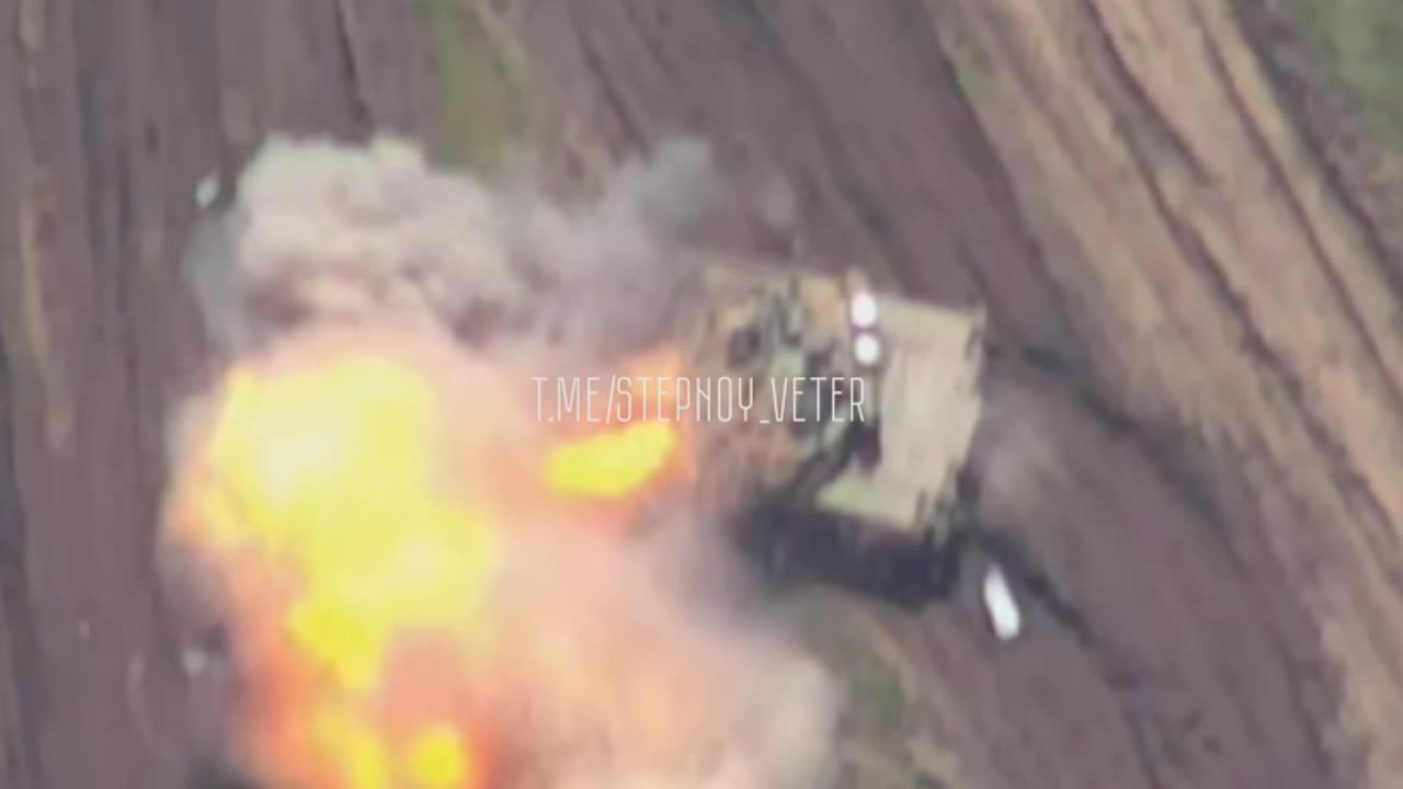 Lancet UAV operators from an Airborne Forces unit hit an enemy tank on the Kherson direction.