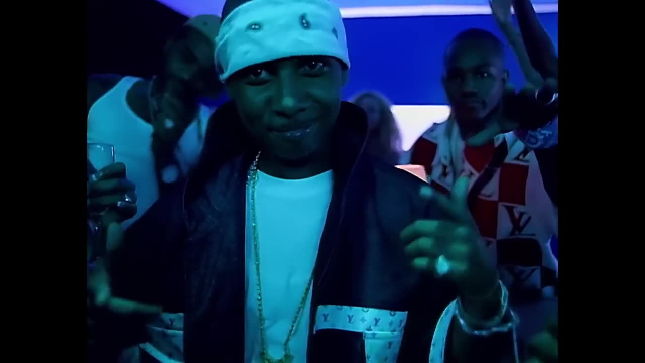 Juelz Santana - Dipset Santanas Town ft CamRon (VIDEO)