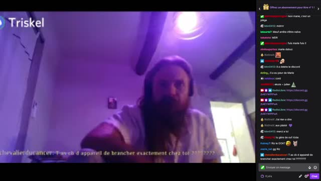 2022-10-28 (4) - Opération Chaise de Gamer - Twitch RadioLibre (version avec chat)