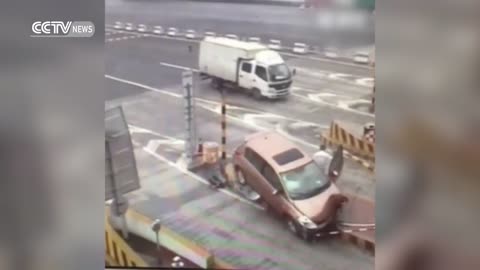 Insane Car Crash Ever