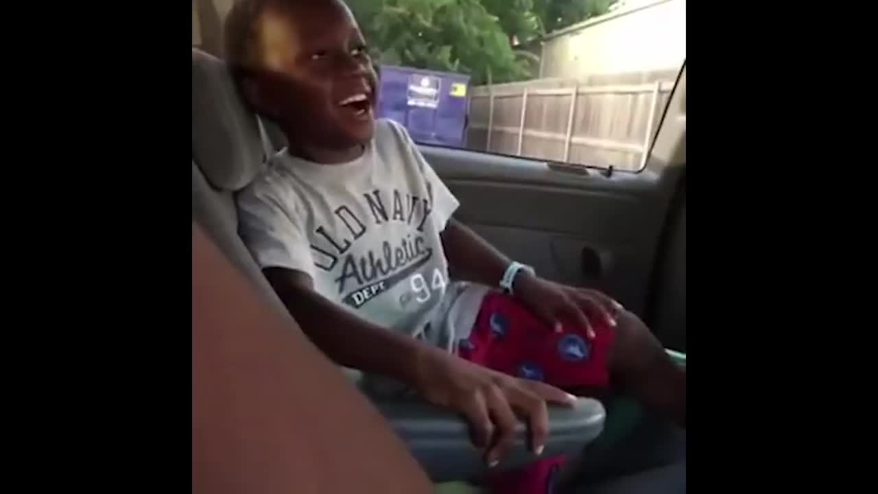 Kid's laughing style went viral