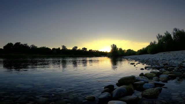 Gentle Sunset River Nature Ambience - 1 Hour Scenic Video