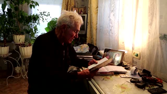 An old man's diary of the Ukraine war around him