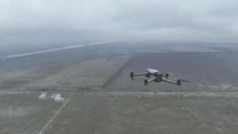 ΠΟΛΕΜΟΣ ΚΩΜΩΔΙΑ ΔΥΟ ΑΝΤΙΠΑΛΑ DRONE ΣΥΝΑΝΤΙΟΥΝΤΑΙ