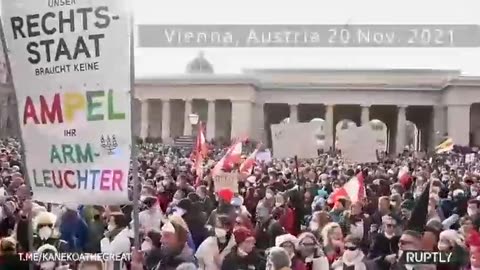 Mexicanos por la Verdad Vallarta en la plaza de El Pitillal