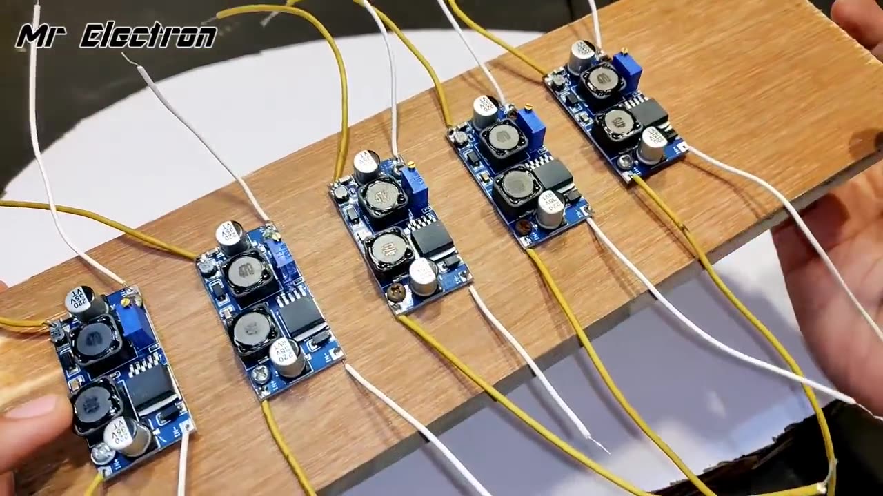 Make DC Motor Step-up Supply 3v to 12v using DC Buck Boost Converter XL6009