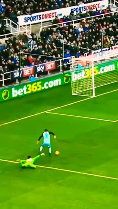 best football goalkeeper save 💫💫😱