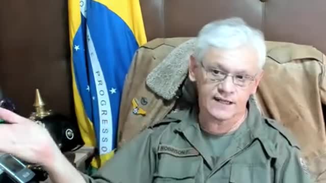 De que adianta um bombardeiro de 700 milhões de dólares se o recruta não sabe escrever direito?