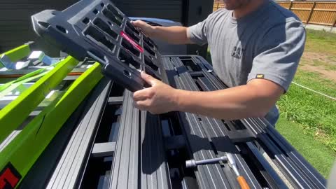 Milwaukee packout on roof rack install