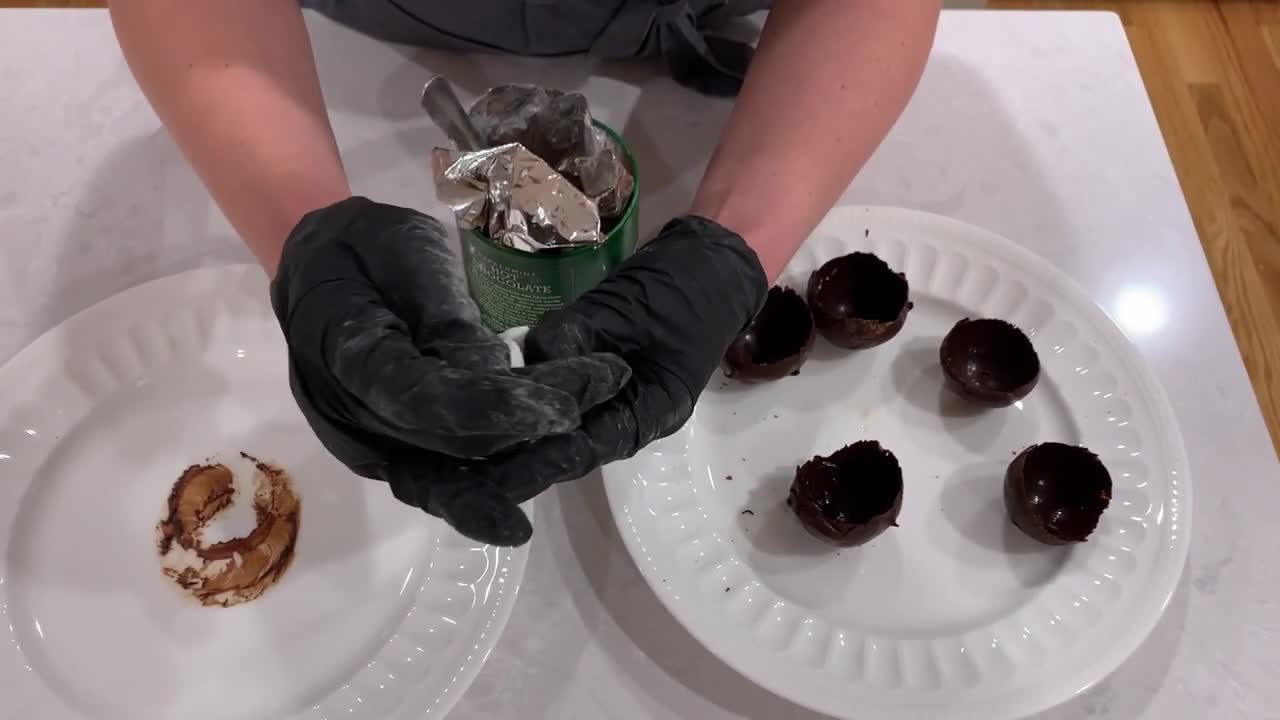 How To Make Hot Chocolate Bombs Without a Mold - Make TikTok Hot Cocoa Bombs Just Using an Egg